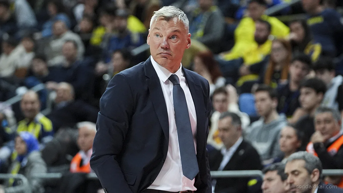 Fenerbahçe Beko'da Kızılyıldız Şoku: Jasikevicius'tan Sert Özeleştiri