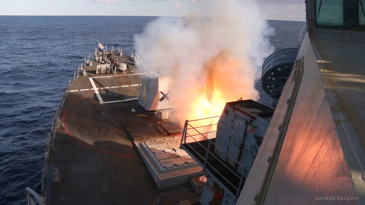 Hint Okyanusu'nda Kritik Gelişme: İran, ABD Gemisi Vurduğunu Duyurdu