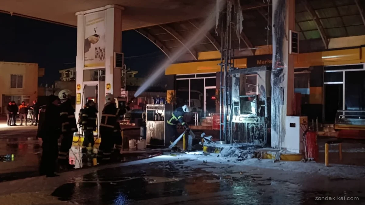Siirt'te Akaryakıt İstasyonu Yangını: Büyük Tehlike Atlatıldı