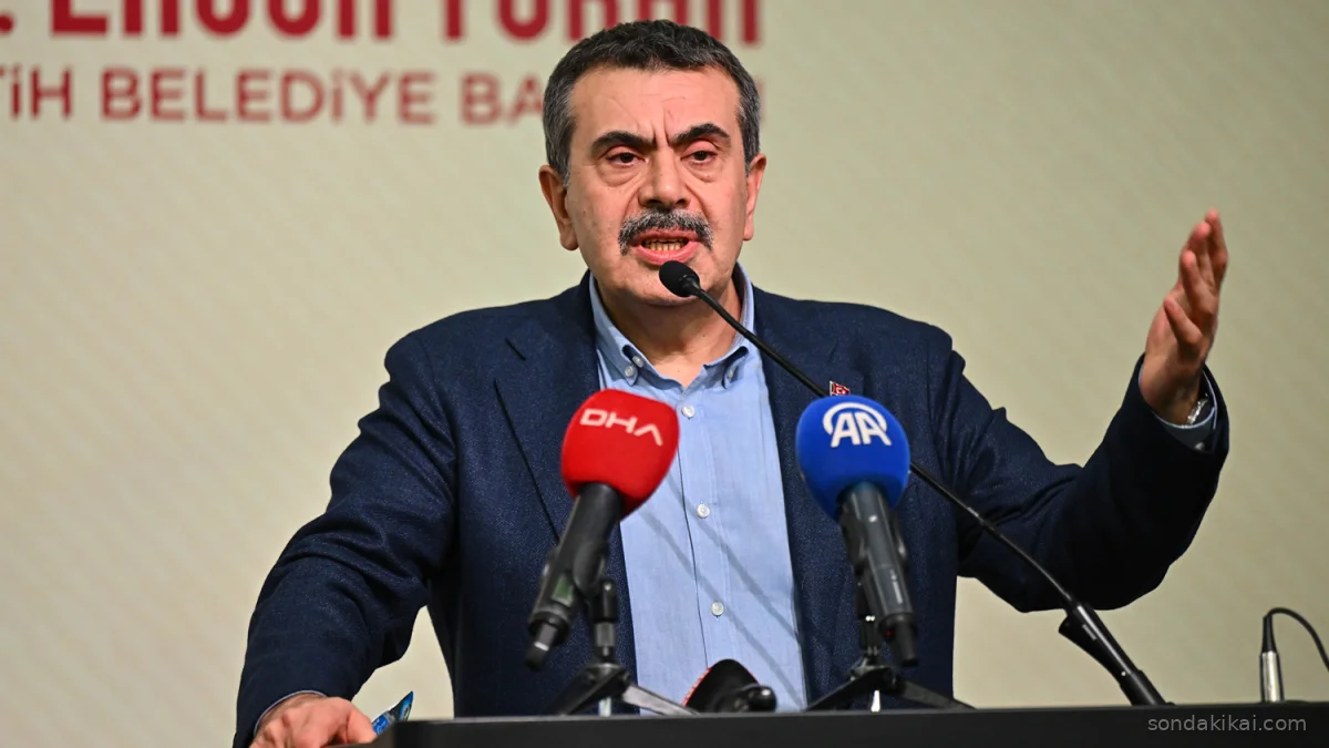 Siyasi Kutuplaşma Tartışması Kızıştı: Bakan Tekin'den İmamoğlu Vurgulu Çıkış