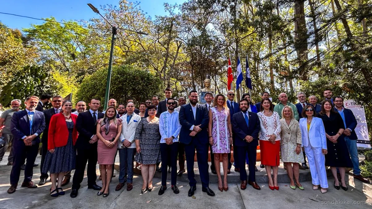 Türkiye'den El Salvador'a Uzanan Dostluk Köprüsü: Atatürk Parkı